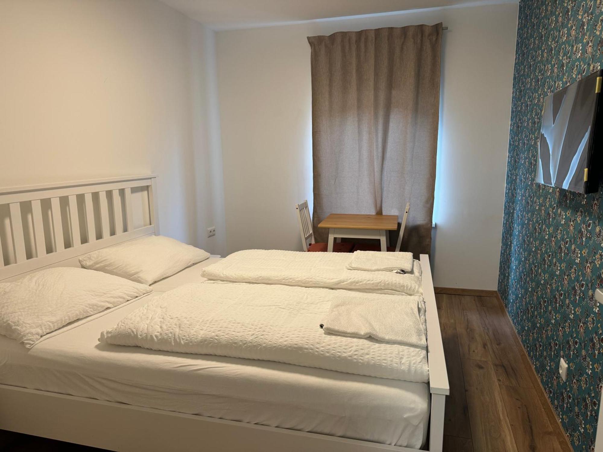 Pension Amedy Lübeck Exteriör bild