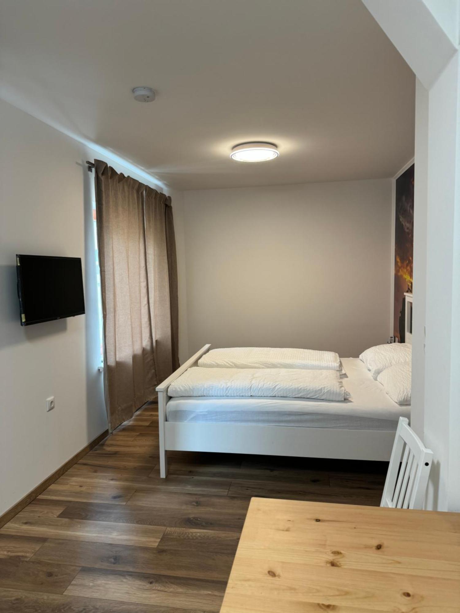 Pension Amedy Lübeck Exteriör bild