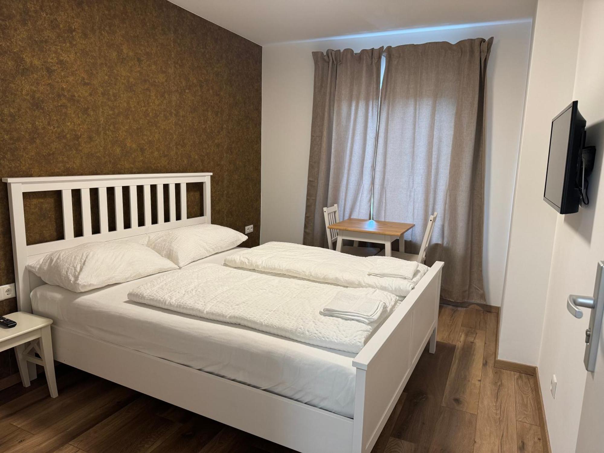 Pension Amedy Lübeck Exteriör bild